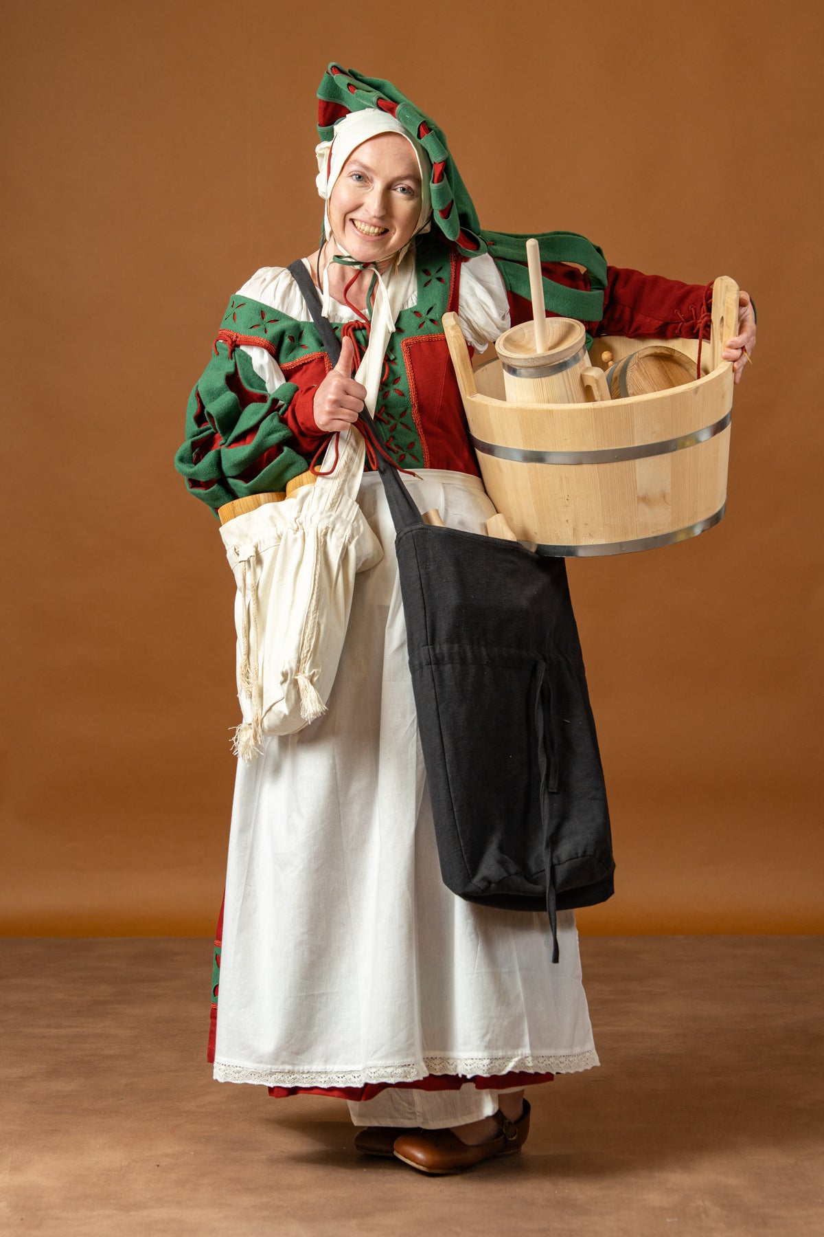 Landsknecht Kampfraudress Hannah, kirtle, wool, green-red