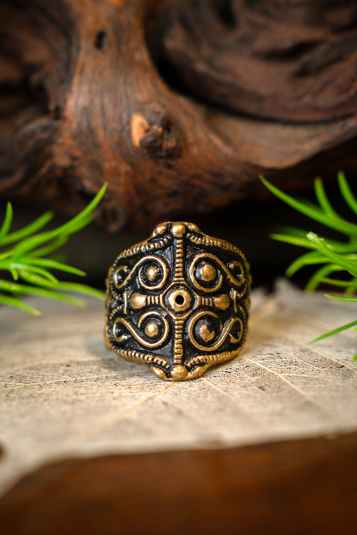 Gaulish ring La Tene, bronze