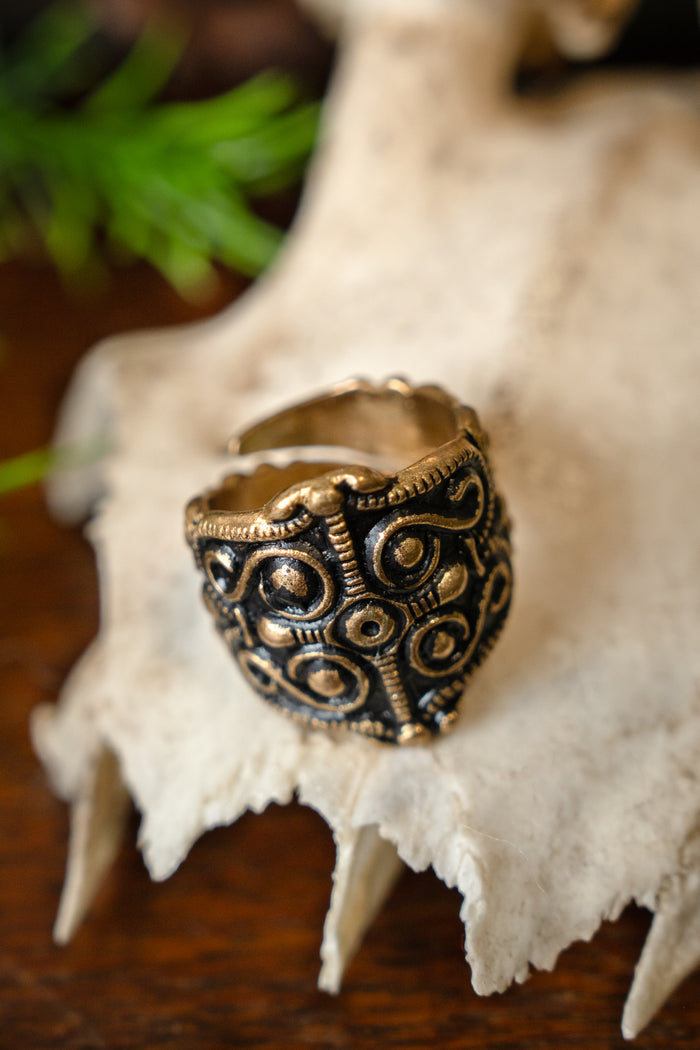 Gaulish ring La Tene, bronze