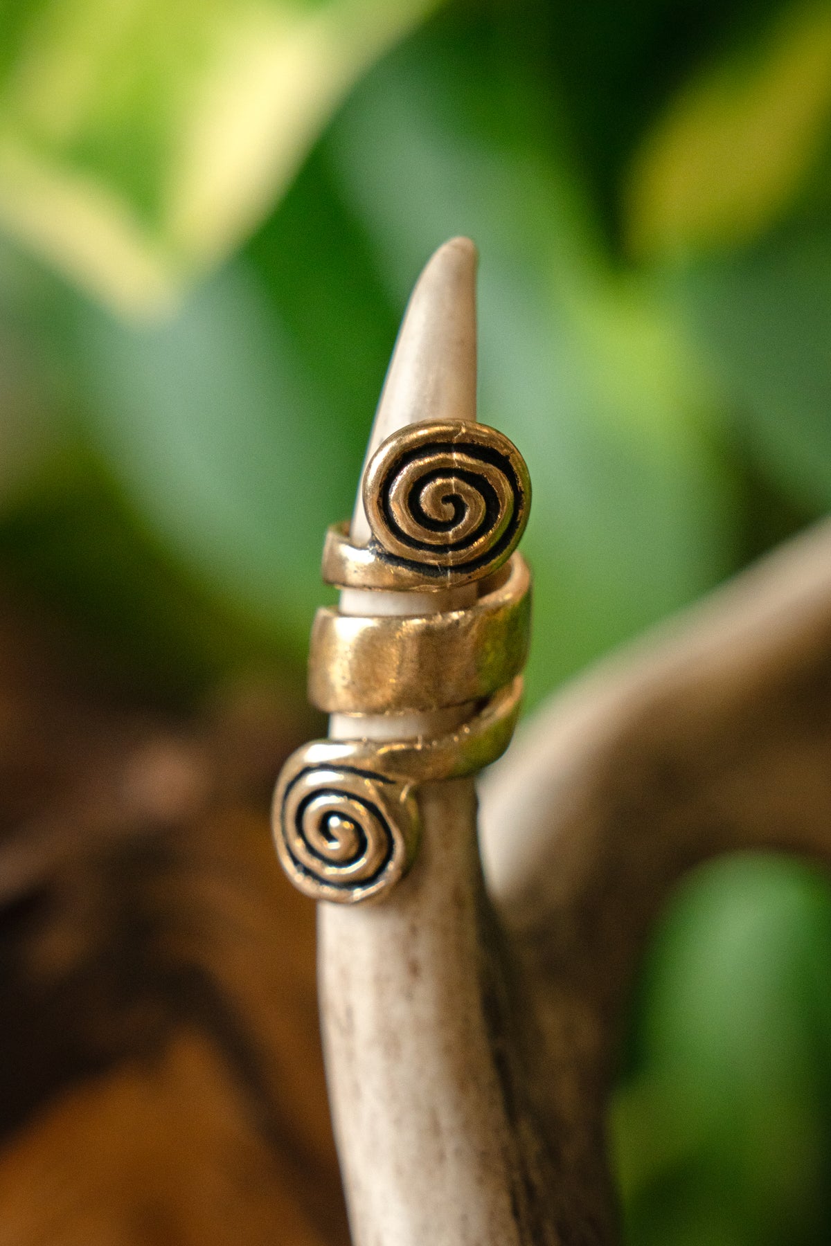 Celtic beard bead with spirals, bronze