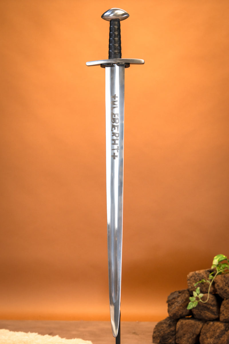 Wikingerschwert Ulfberht, halb scharf
