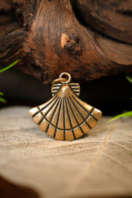 Medieval amulet St James shell, bronze