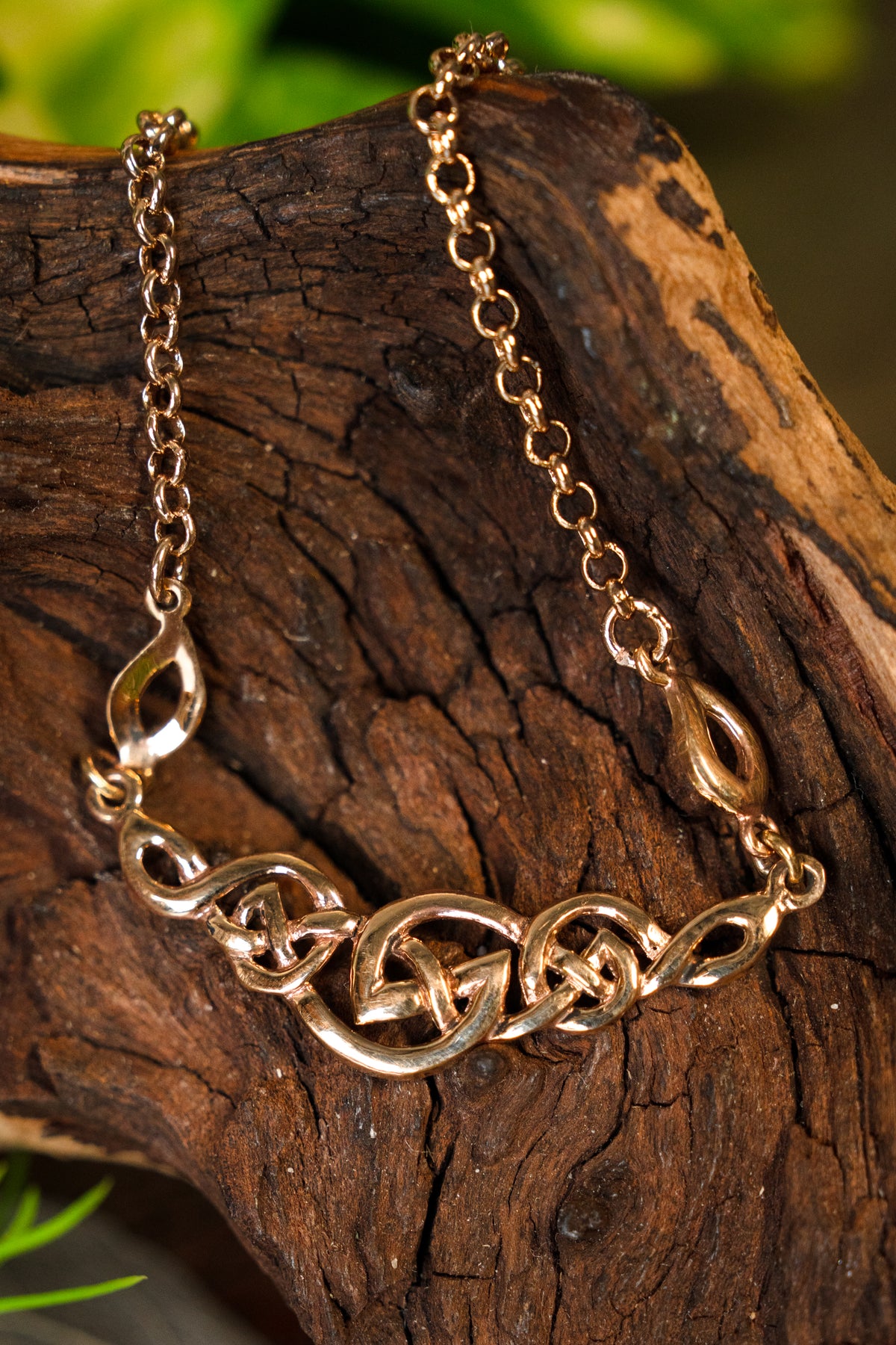 Celtic knot necklace, bronze