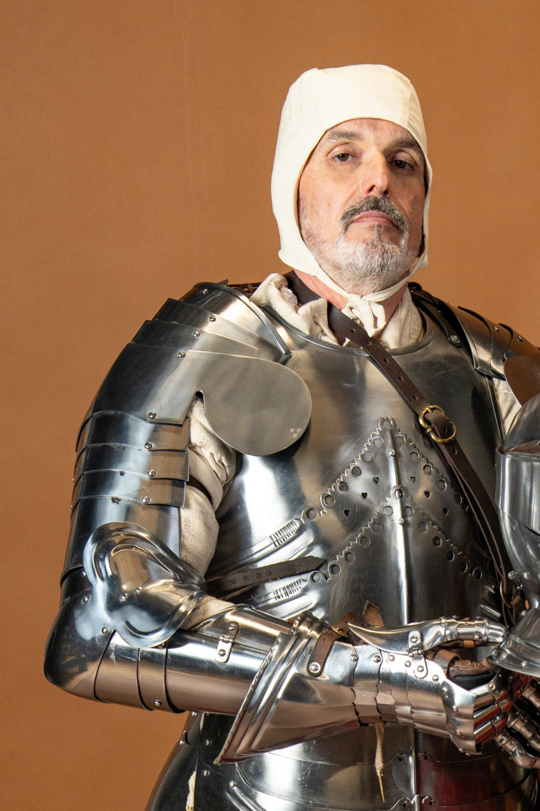 Vambraces, arm armour, 1450–1550, 1.6 mm