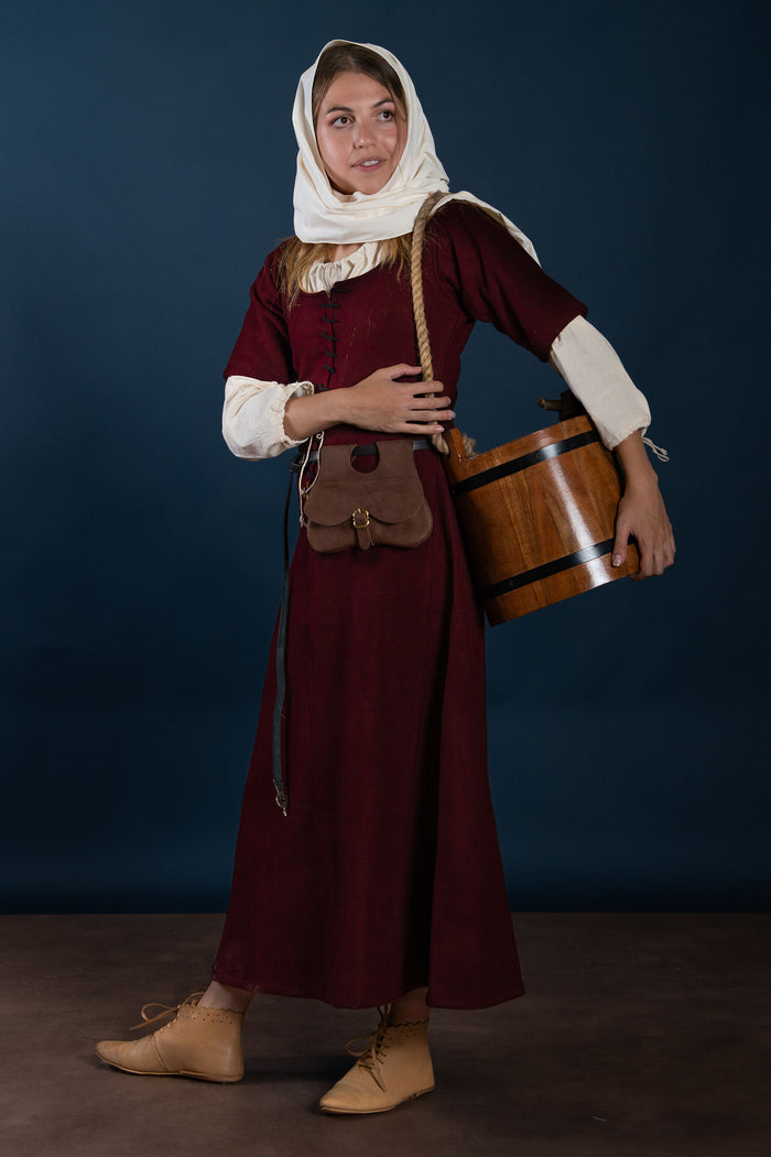 15th century cotehardie, wool, red