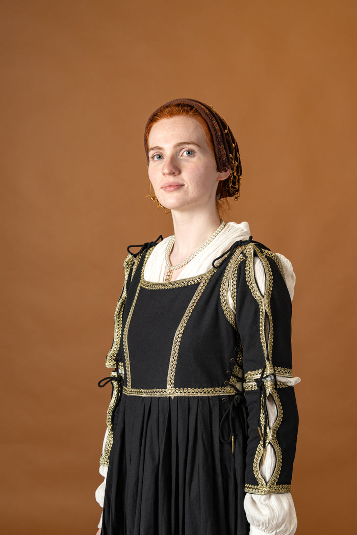 Italian gamurra, late 15th century, black