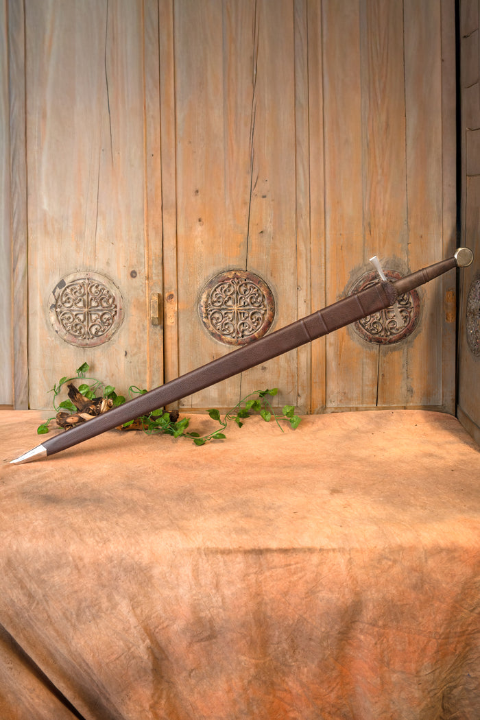 Bastard sword, tempered, semi-sharp
