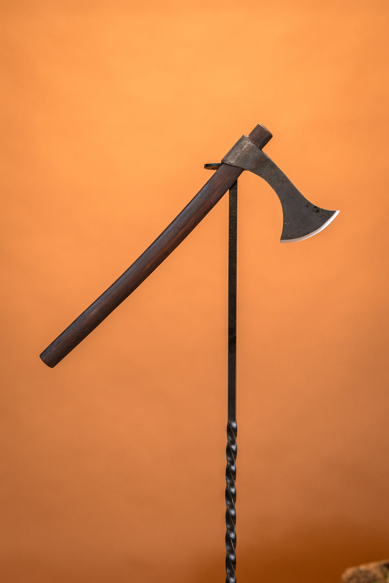 Hacha de lanzamiento germánica Francesca, semi-afilada