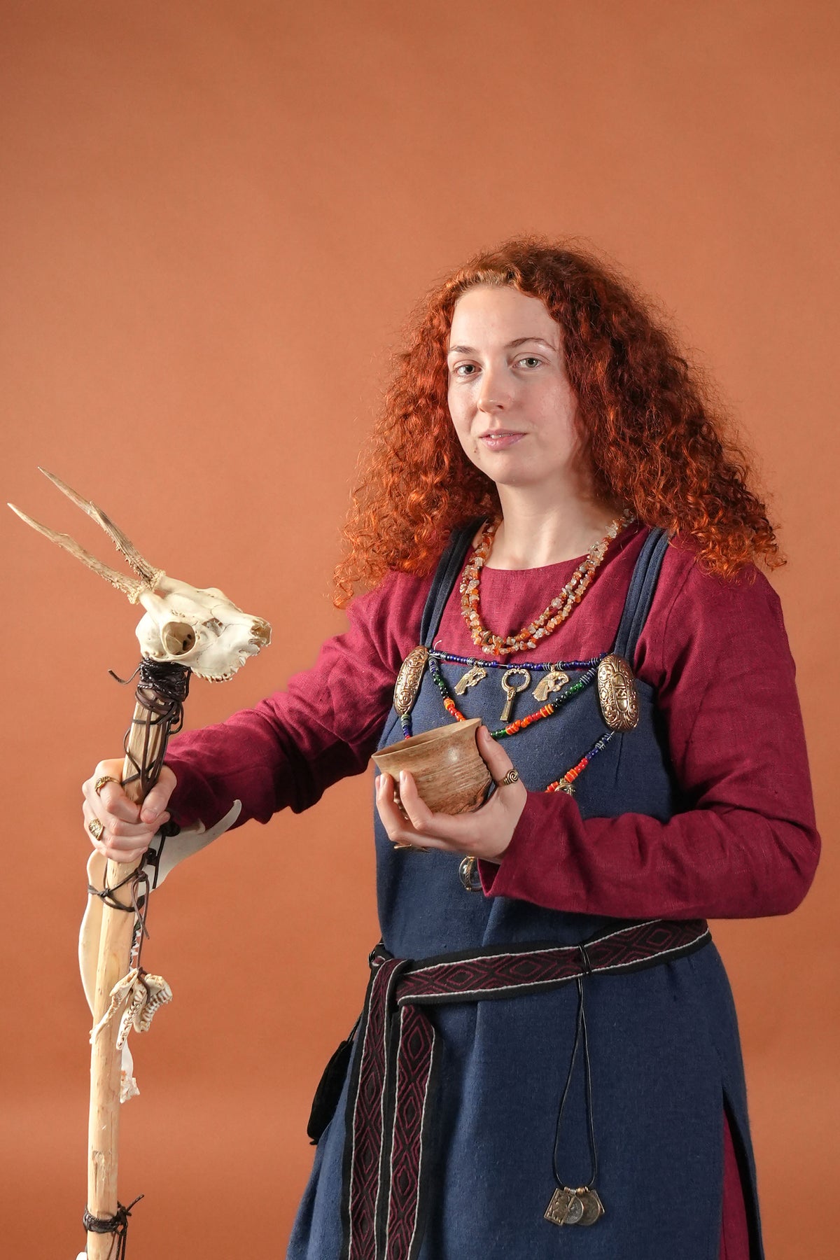 Viking dress Helga, linen, red