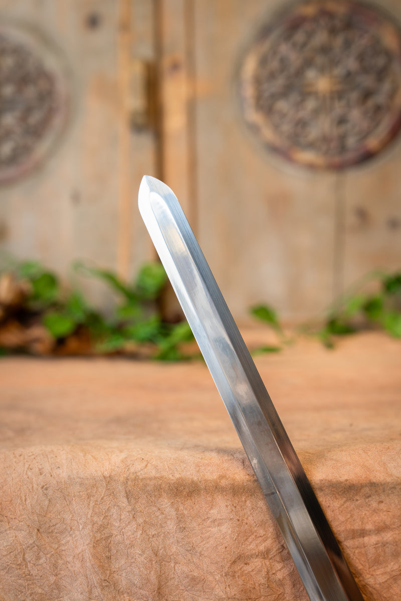 Claymore con fodero, semi-affilata