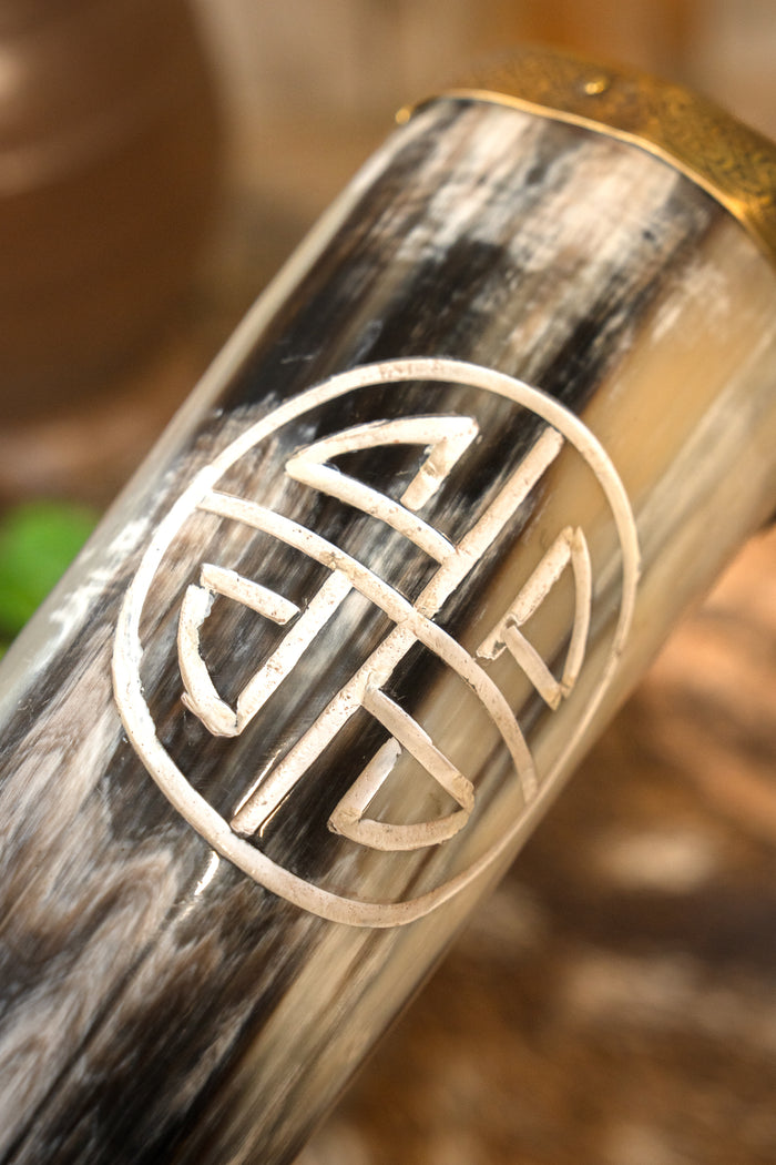 Drinking horn with sun wheel, 300-500 ml