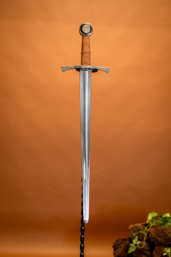 Reenactment archer's sword, blunt (battle-ready)