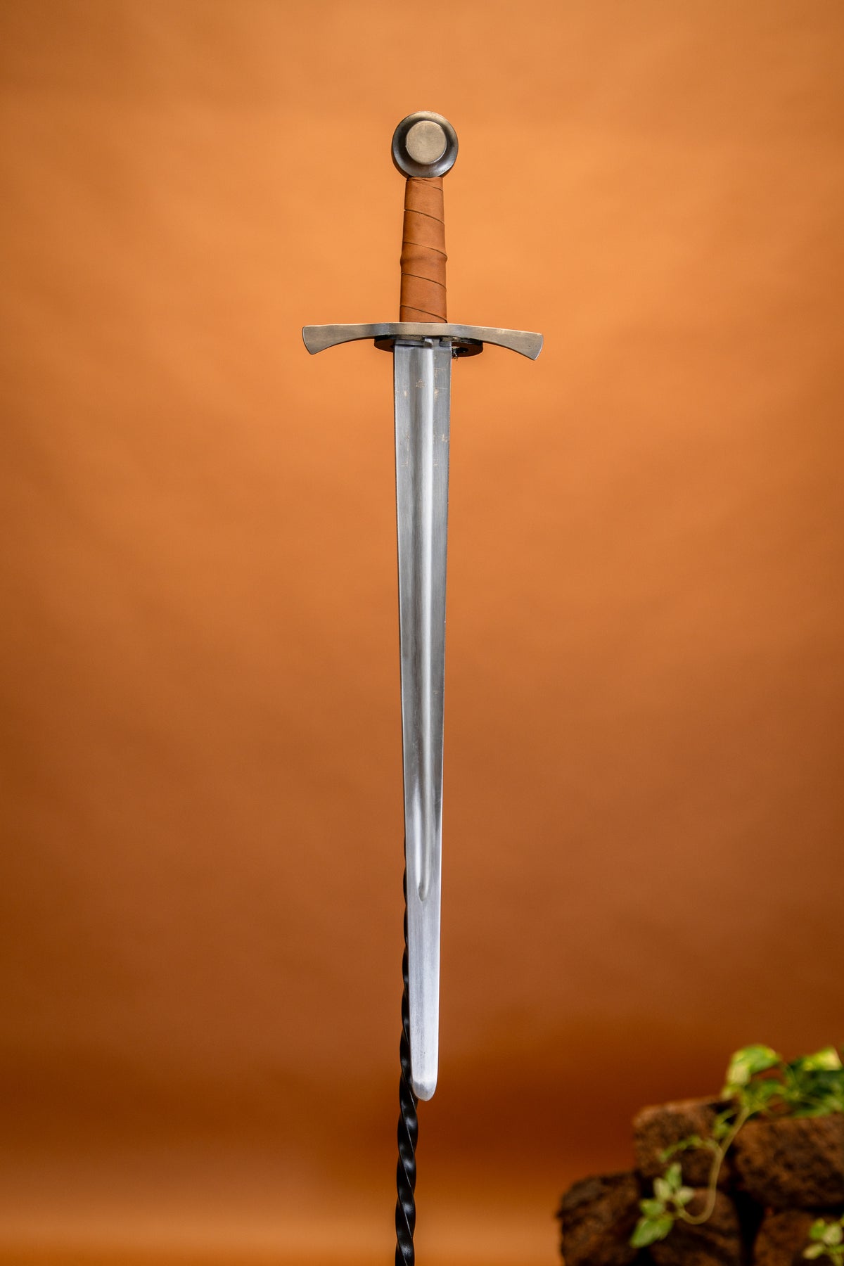 Reenactment archer's sword, blunt (battle-ready)