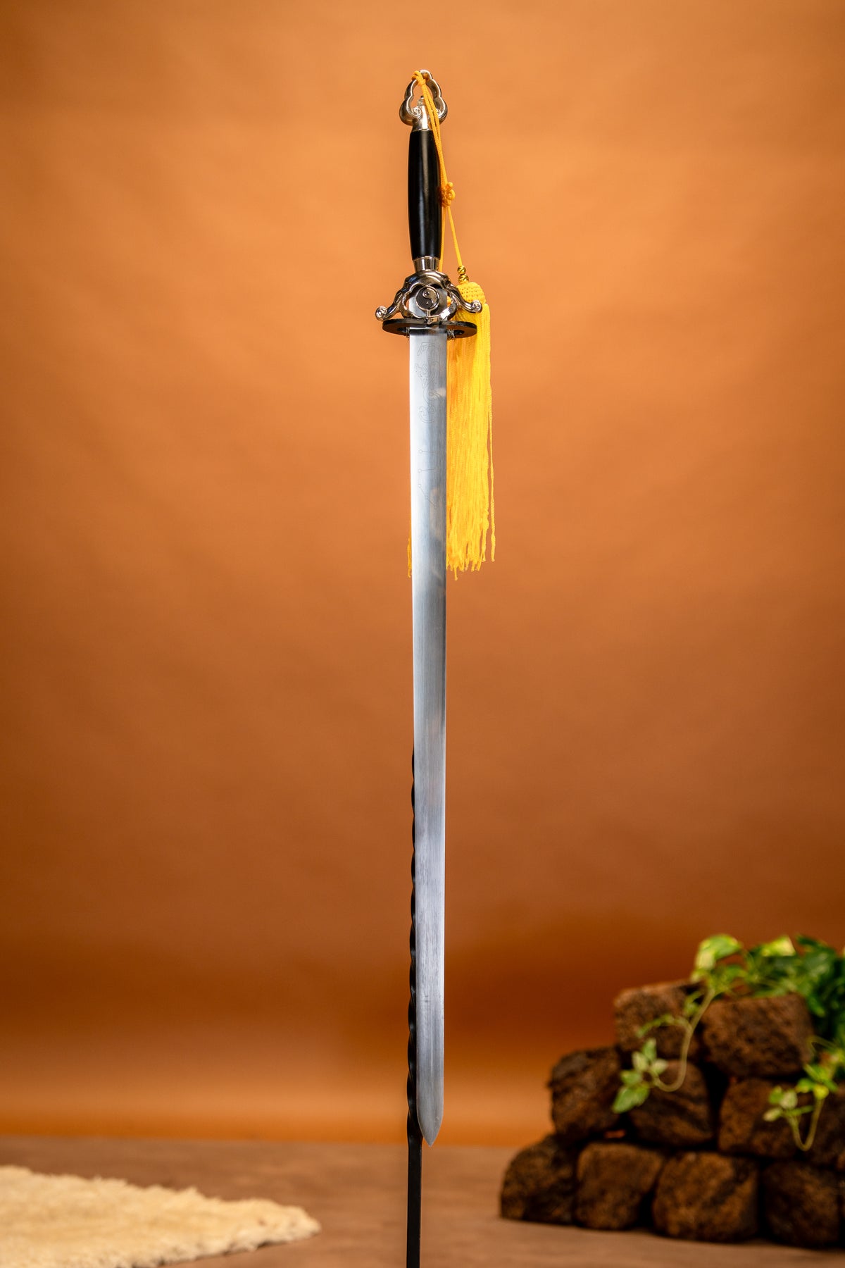 Yin Yang Tai Chi sword, semi-sharp