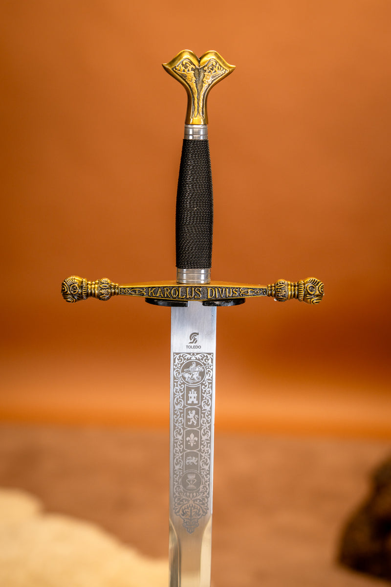 Spada di Carlo V con fodero, semi-affilata