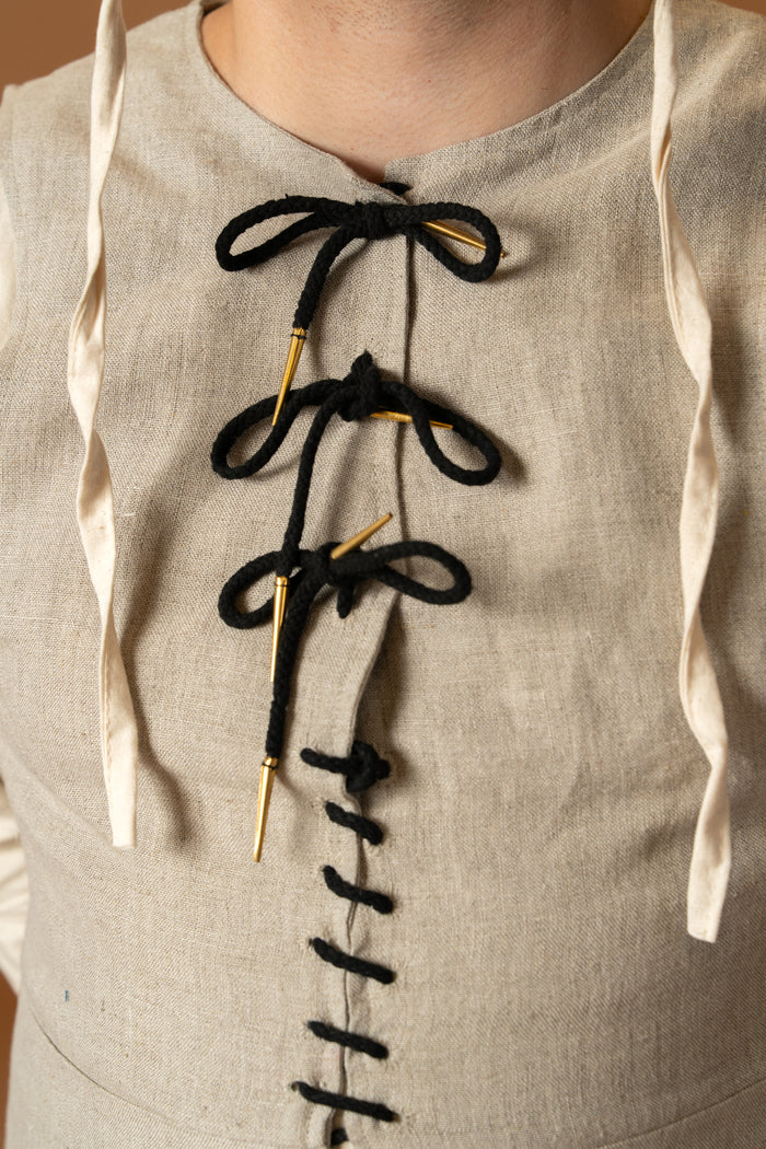 14th-15th century pourpoint, linen, natural 