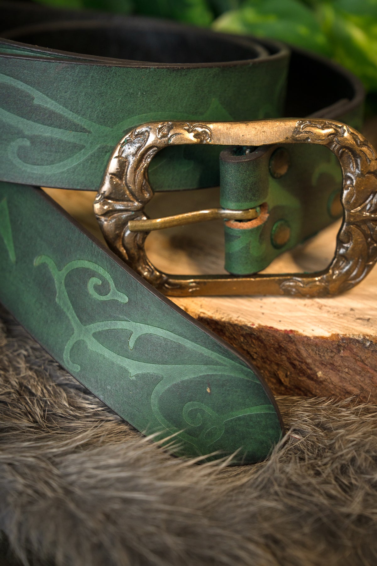 Leather belt Aranel, green, 130 cm