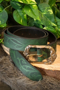 Leather belt Aranel, green, 130 cm