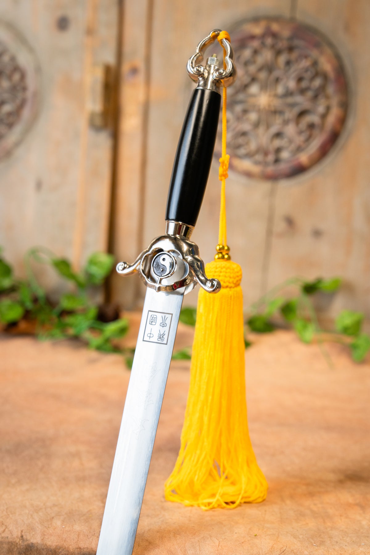 Yin Yang Tai Chi sword, semi-sharp