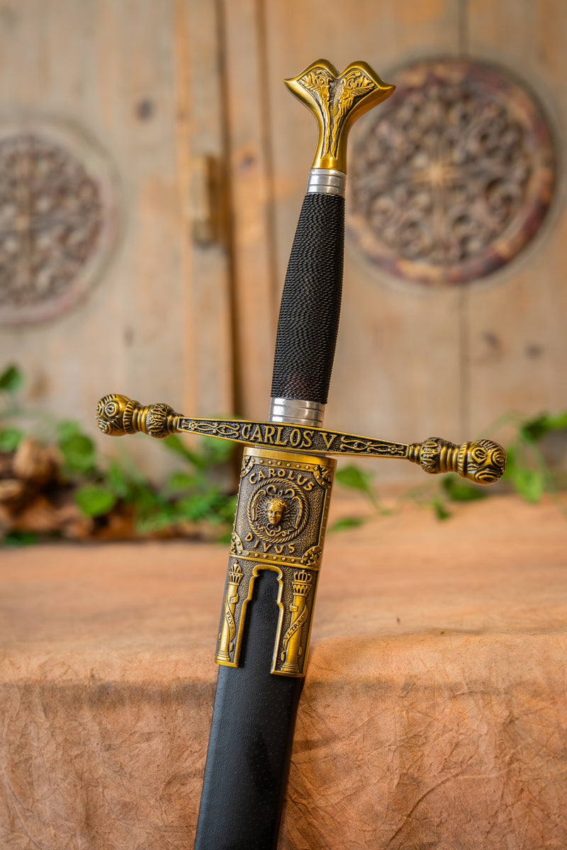 Spada di Carlo V con fodero, semi-affilata