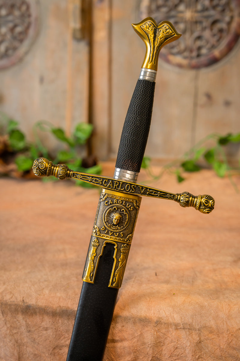 Spada di Carlo V con fodero, semi-affilata