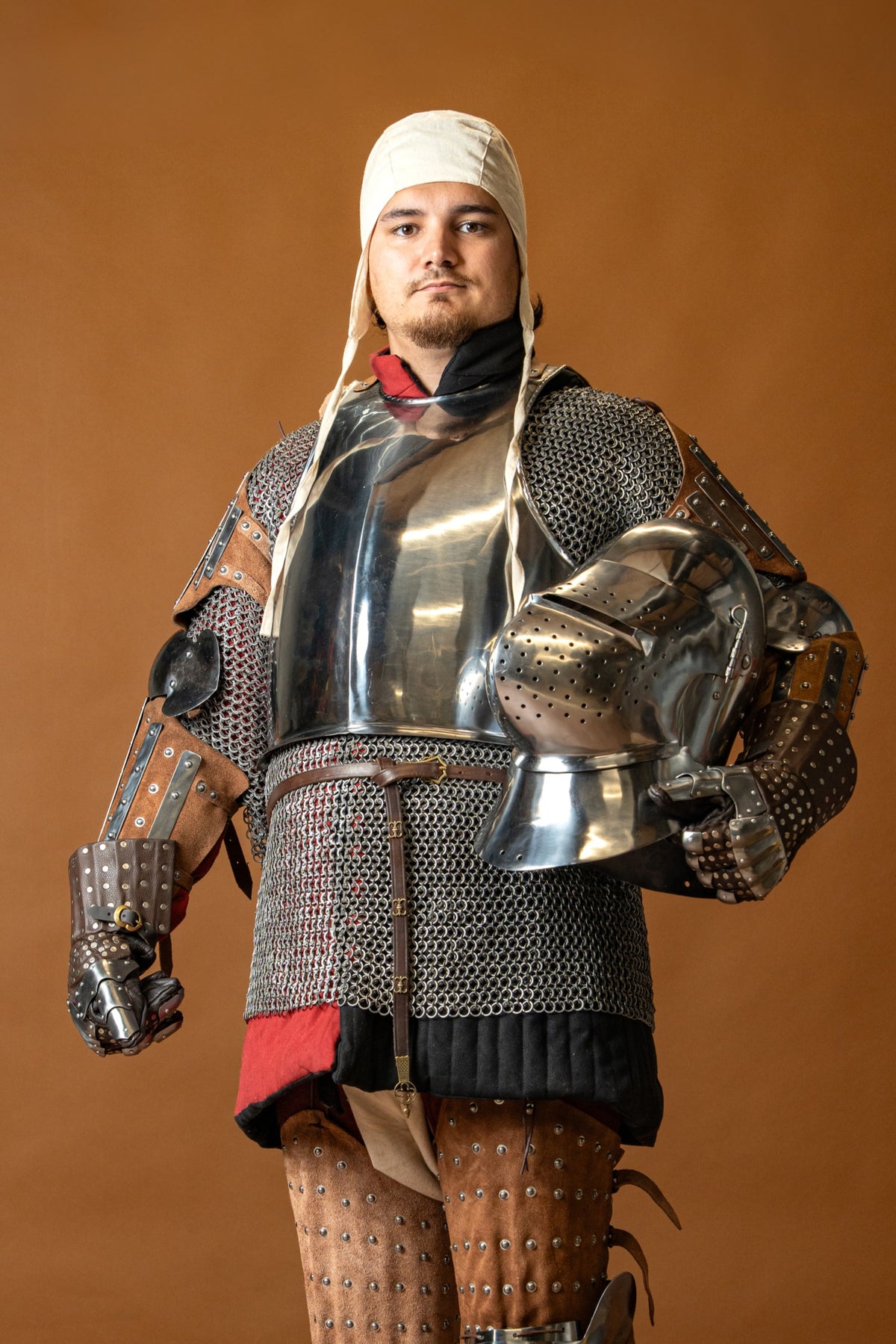 Great bascinet (1400–1450), 2 mm (battle-ready)