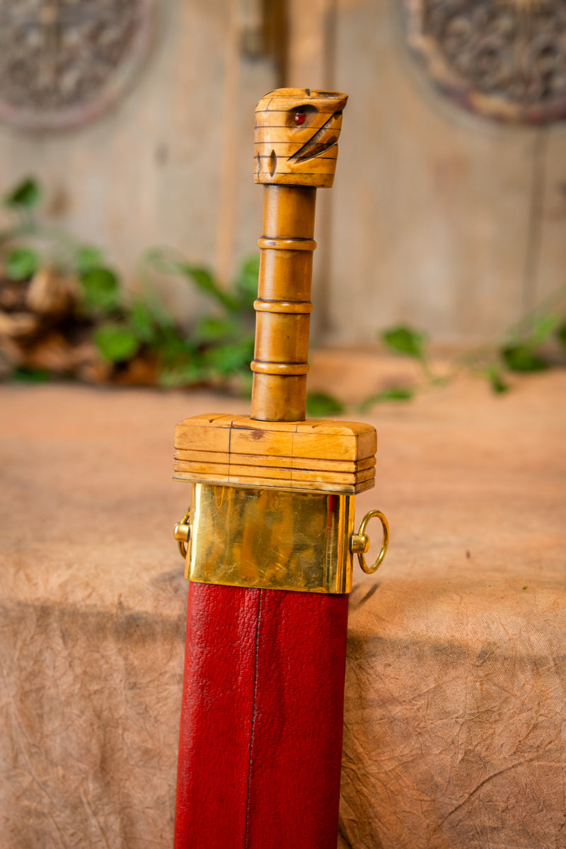 Parazonium, siglo I d.C., semi-afilado