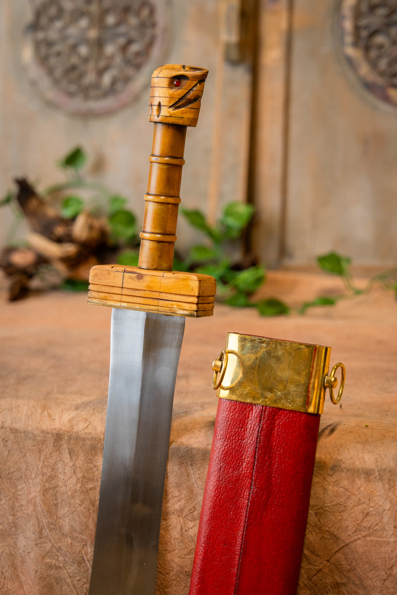 Parazonium, siglo I d.C., semi-afilado