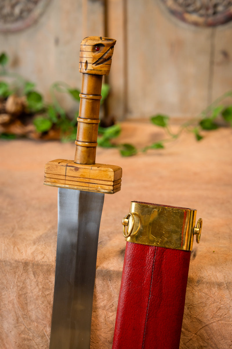 Parazonium, siglo I d.C., semi-afilado