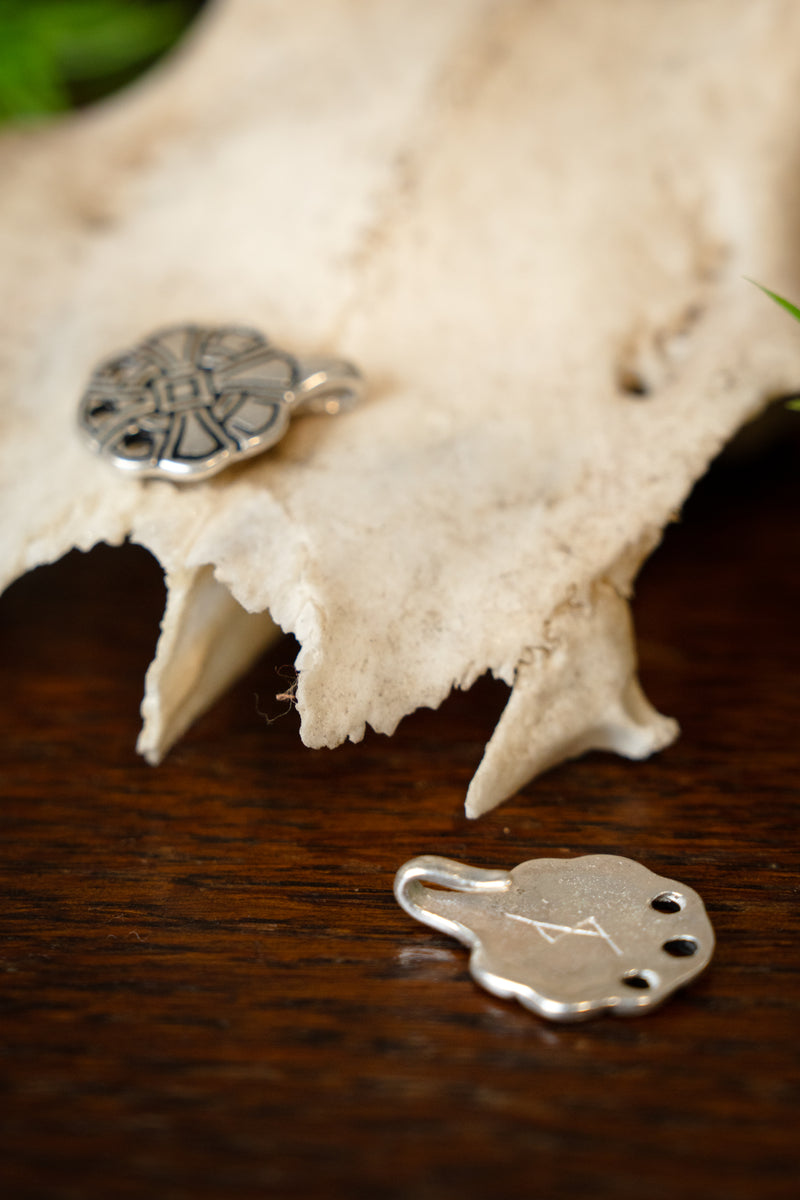 Fermetures anglo-saxonnes pour bandes de jambe, bronze argenté