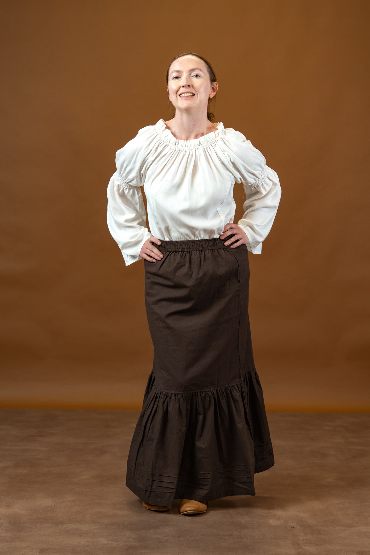 Petticoat Alys, brown