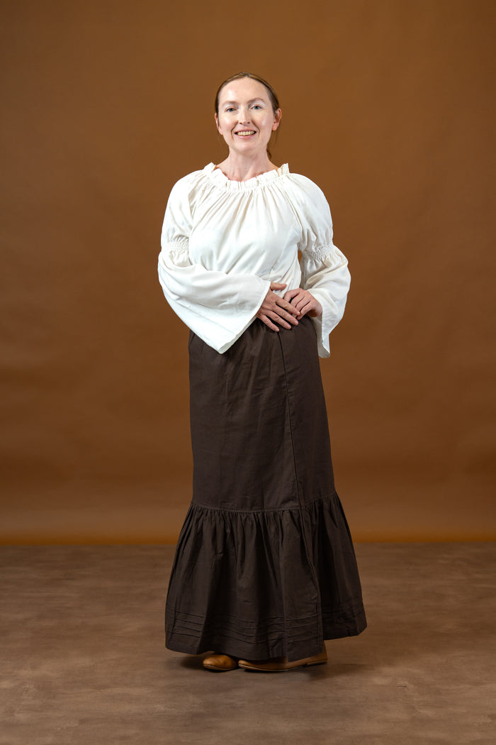 Petticoat Alys, brown