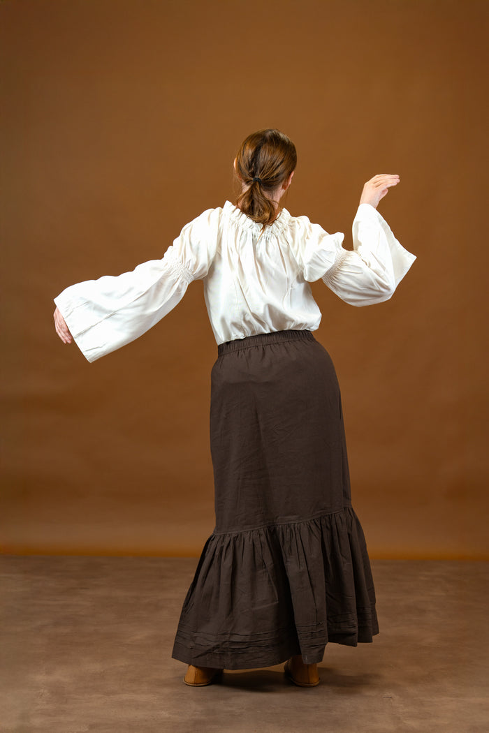 Petticoat Alys, brown