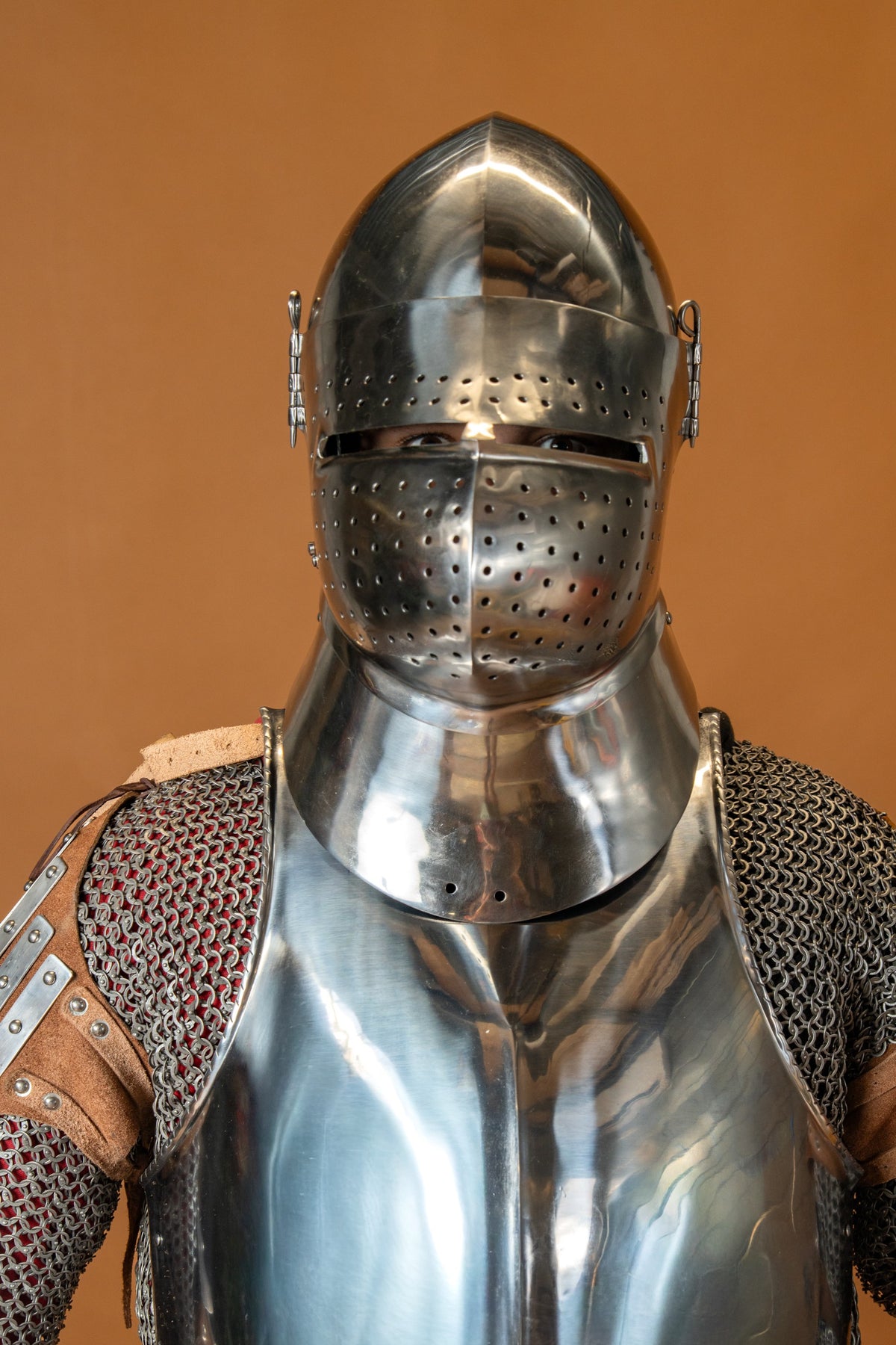 Great bascinet (1400–1450), 2 mm (battle-ready)
