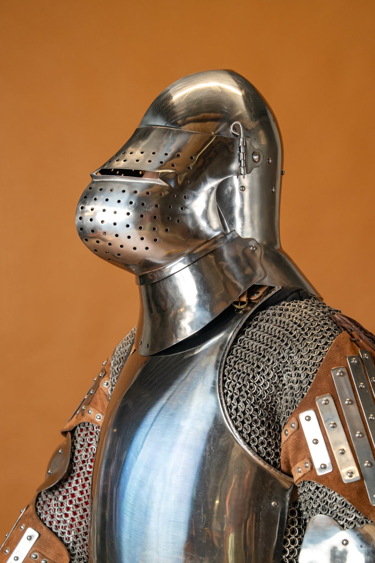14th-16th century breastplate, 1.6 mm