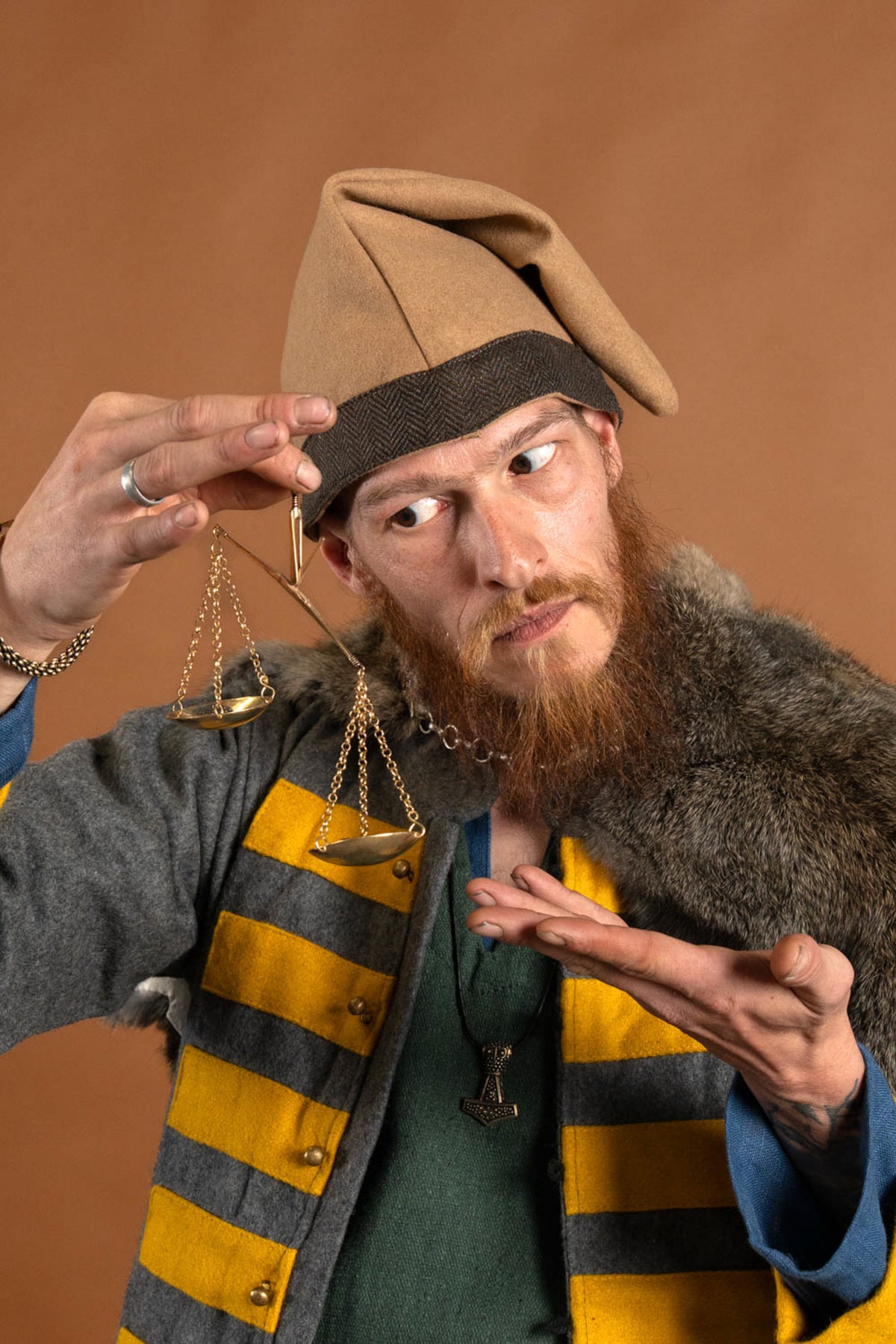 Viking folding scale