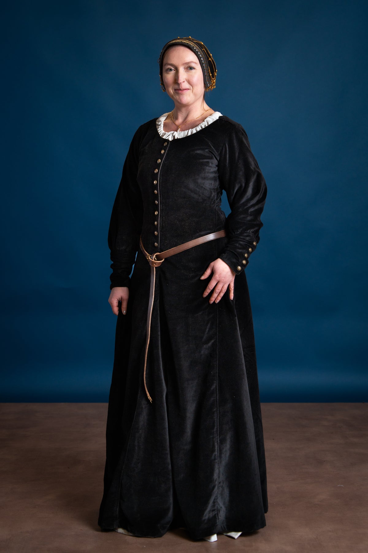 Velvet cotehardie Christina, black