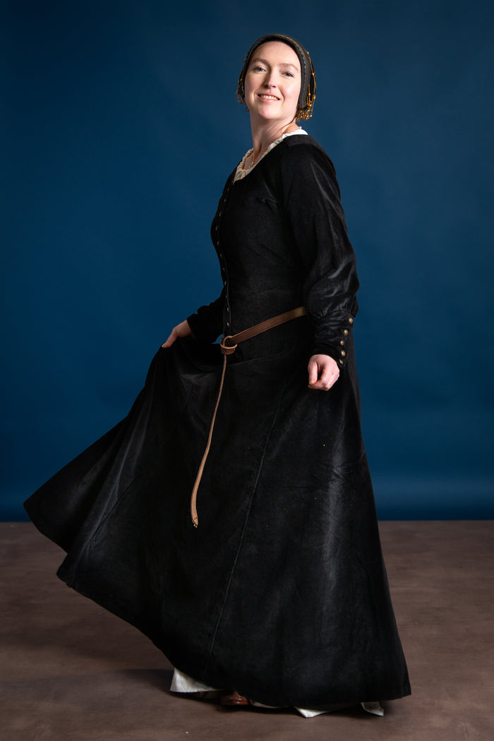 Velvet cotehardie Christina, black