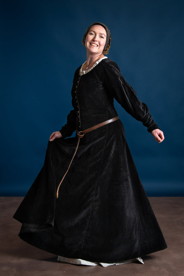 Velvet cotehardie Christina, black