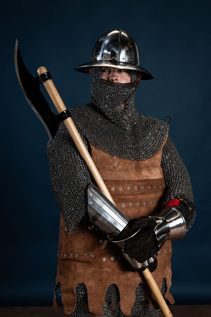 Chainmail coif with triangular ventail, round rings riveted, 8 mm