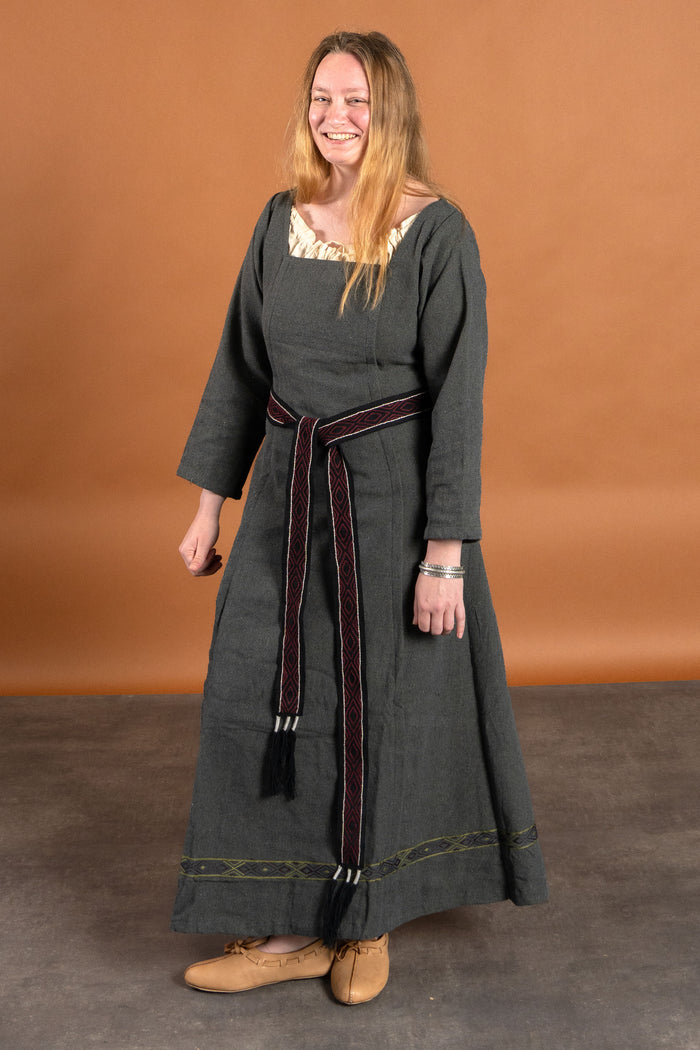 Medieval dress Estrid with herringbone pattern, nature grey
