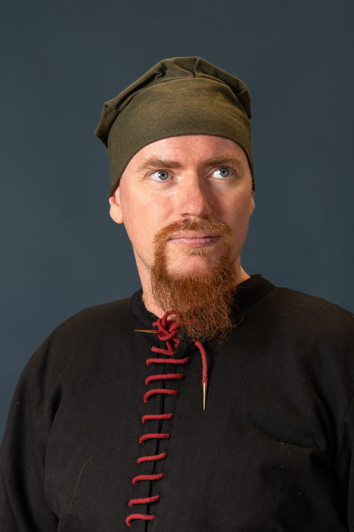 Late medieval cap Armin, green