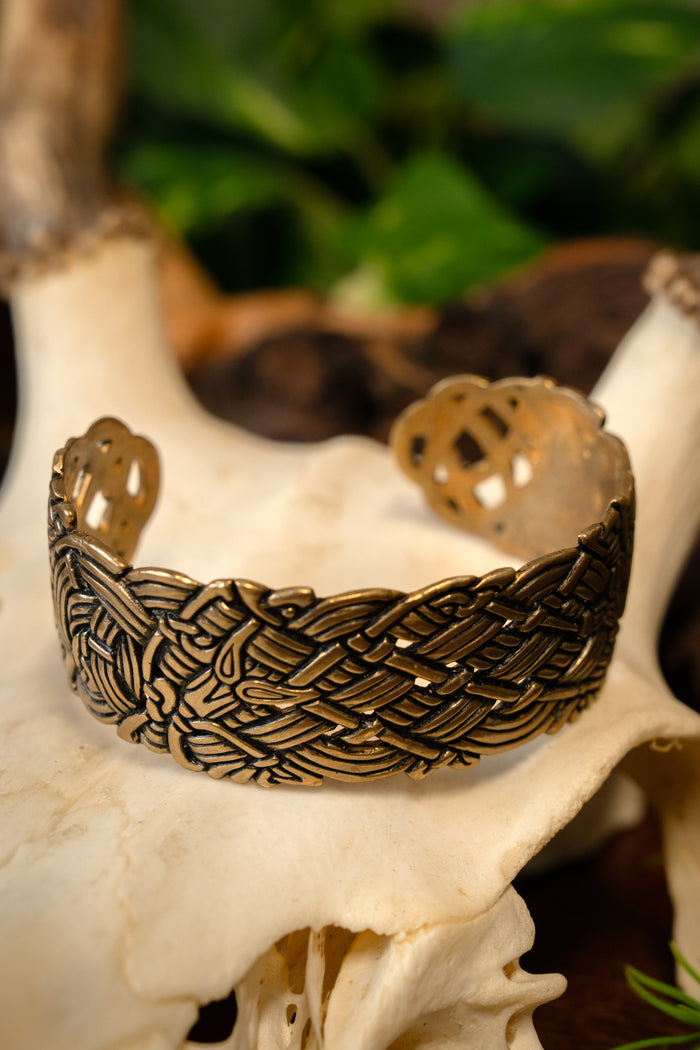 Wide Old Irish bracelet, bronze