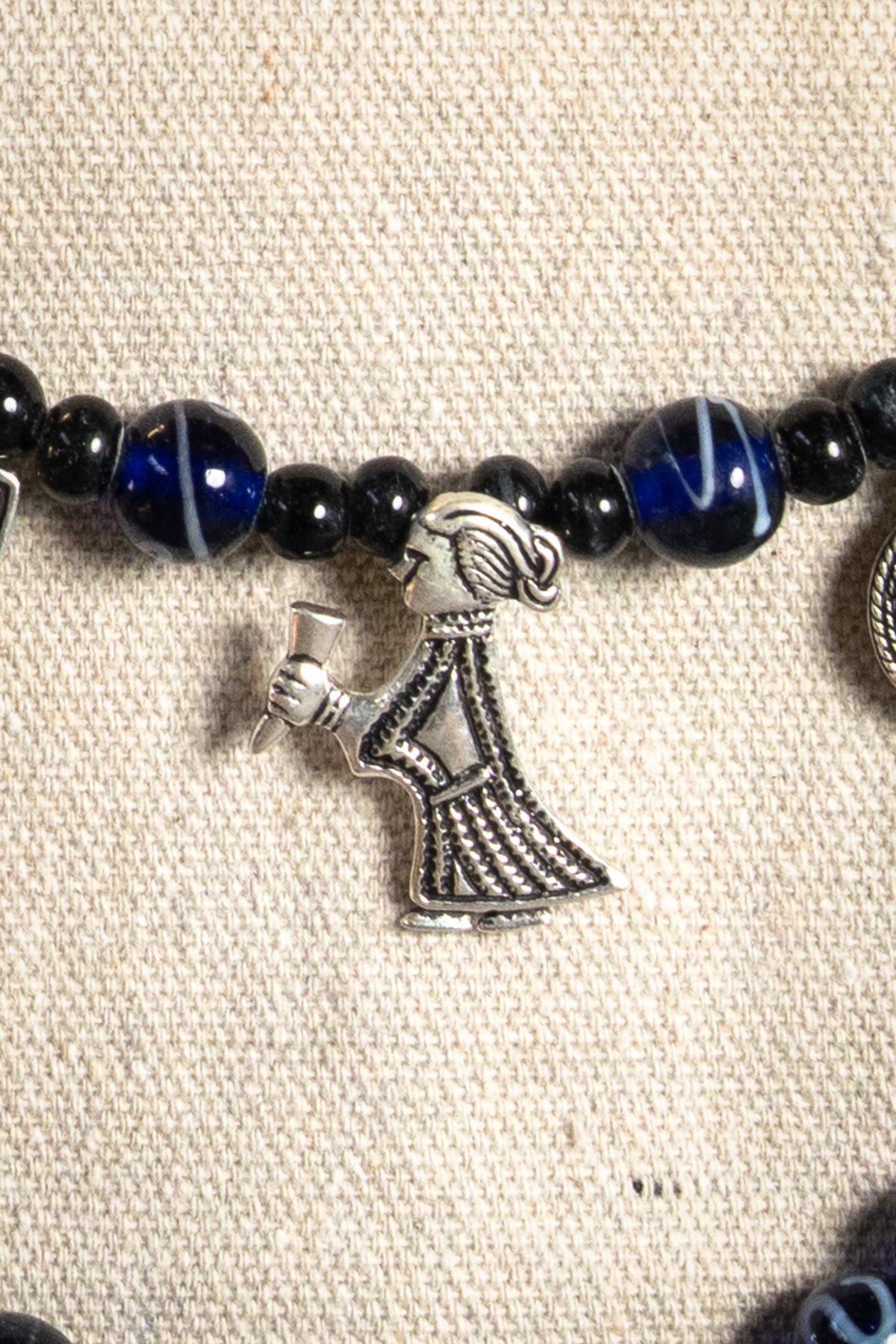 Viking Valkyrie-amulet Klinta, silvered bronze
