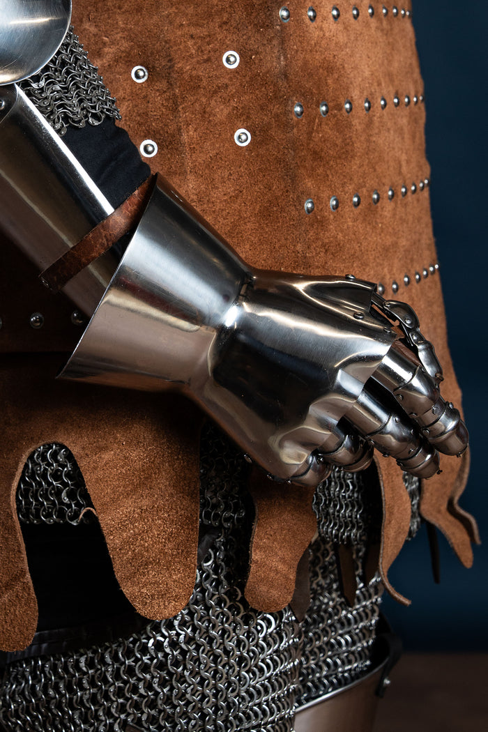 Hourglass Gauntlets 1350-1410, 1.6 mm