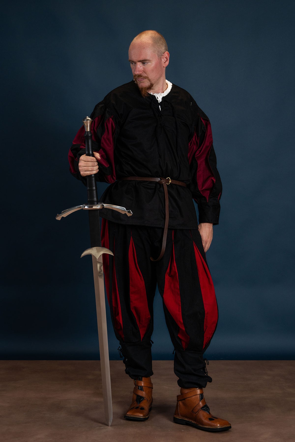 Landsknecht shirt, black/red