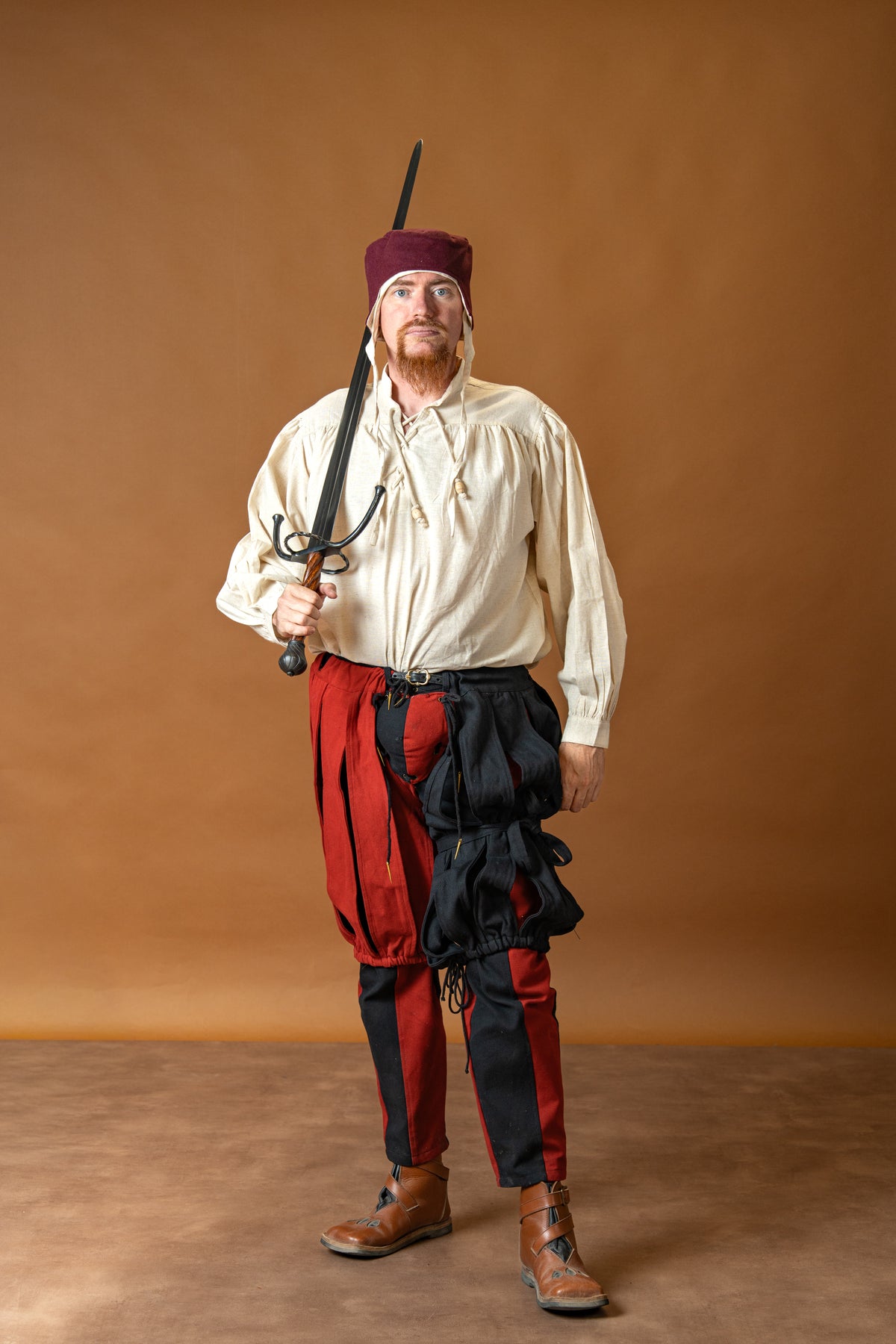 16th century two-handed sword, blunt (battle-ready)