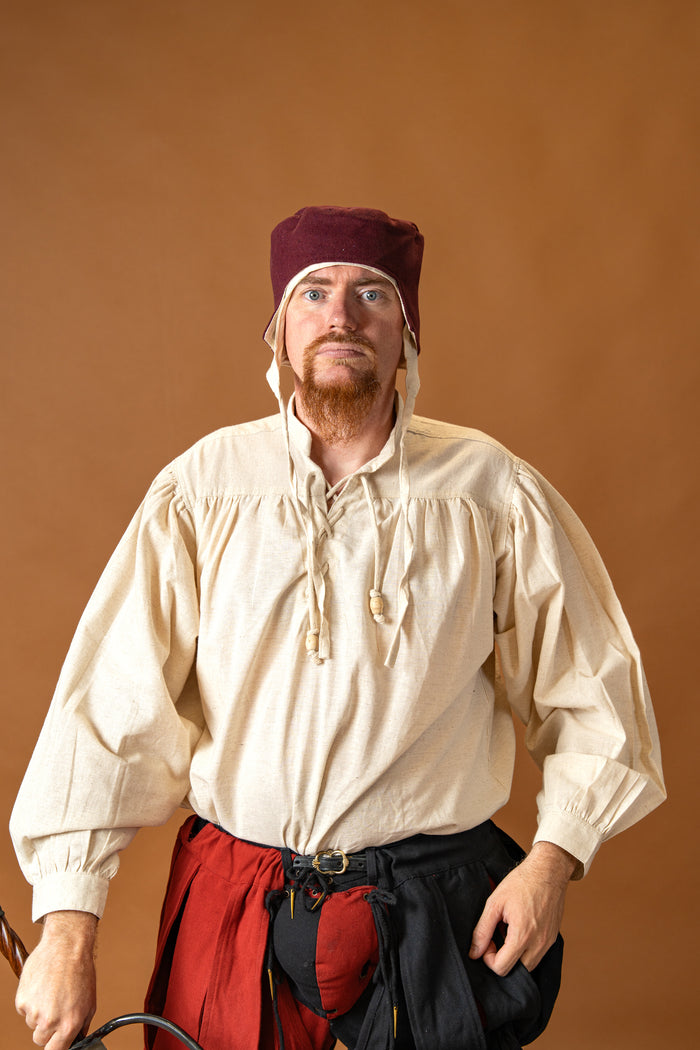 Renaissance cap Rafael, wool blend, red