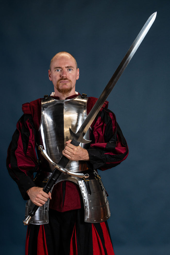 Zweihänder, sharp