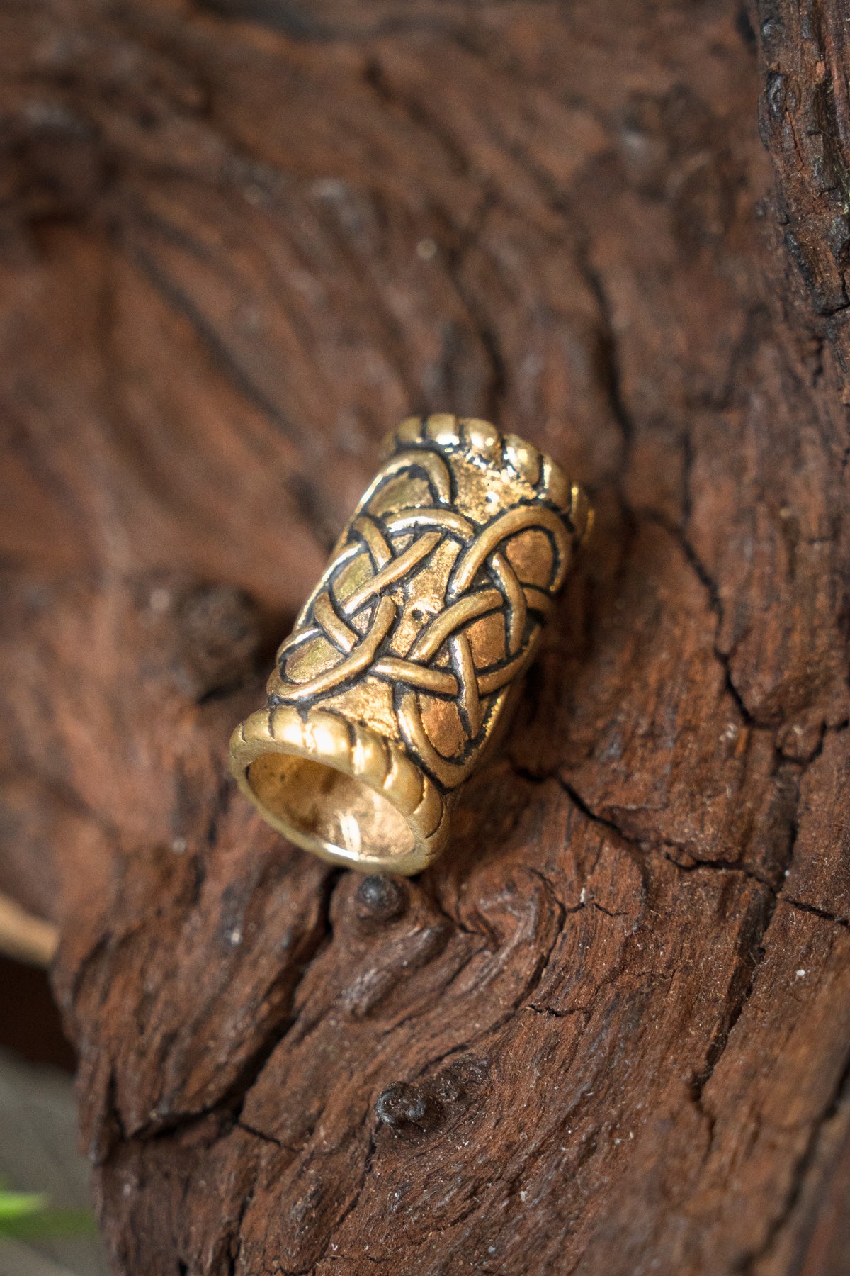 Cylindrical beard bead, bronze
